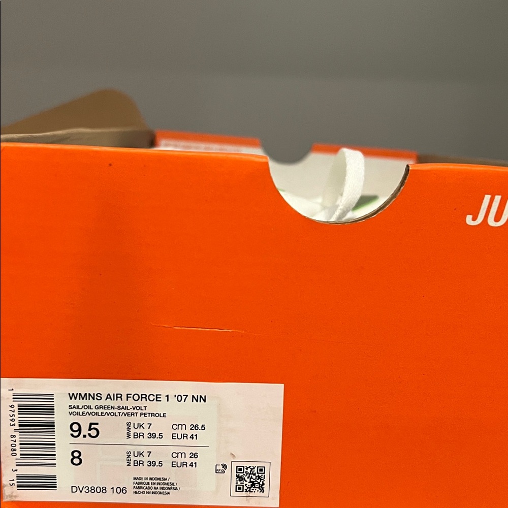 NEW women’s Nike Air Force 1 - Picture 2 of 4